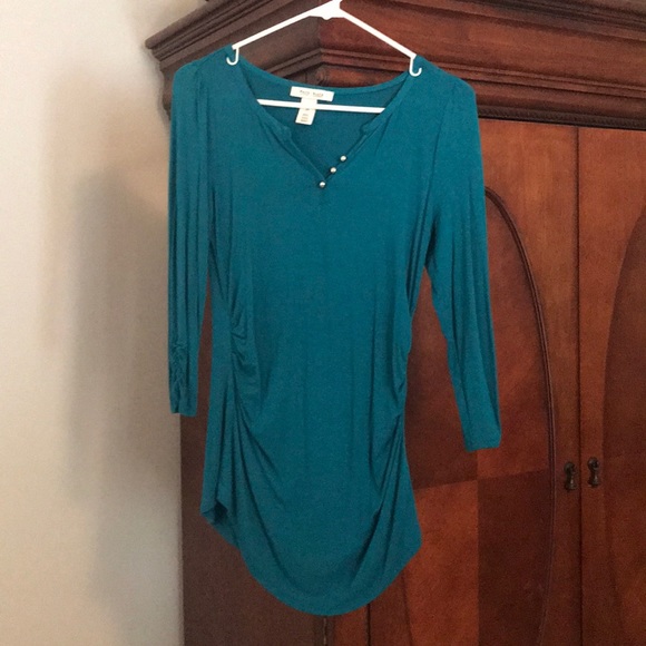 Top - Picture 1 of 2